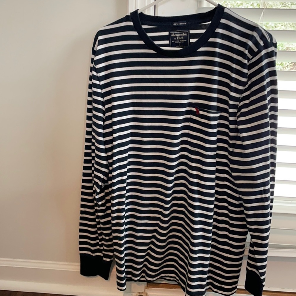 Men’s long sleeve tee